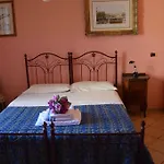 B&B Roman Walls