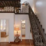 New Navona Home