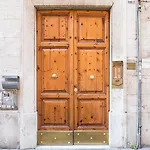 Bon Ton Suite
