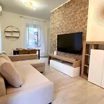 Home W Hydromassage And Garden 20Min From S.Peter