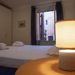 Peaceful Apartment In Piazza Venezia\'S Alleys