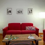 Peaceful Apartment In Piazza Venezia\'S Alleys