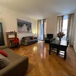 Rome Charming Apartment