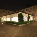 Irooms Forum & Colosseum
