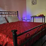 Licheni House