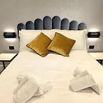 Victoria Suites