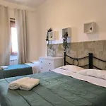 The Italian House In Rome A Pochi Passi Dalla Metro A