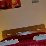 Felicia Rooms