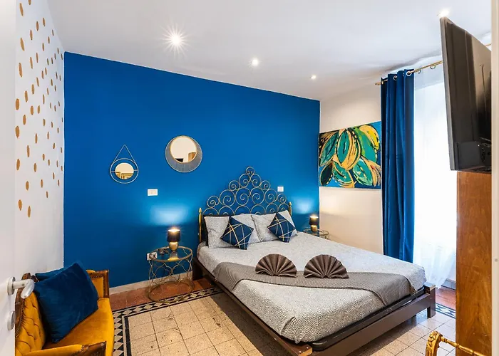 Bigfamilyflats - Coliseum Apartment