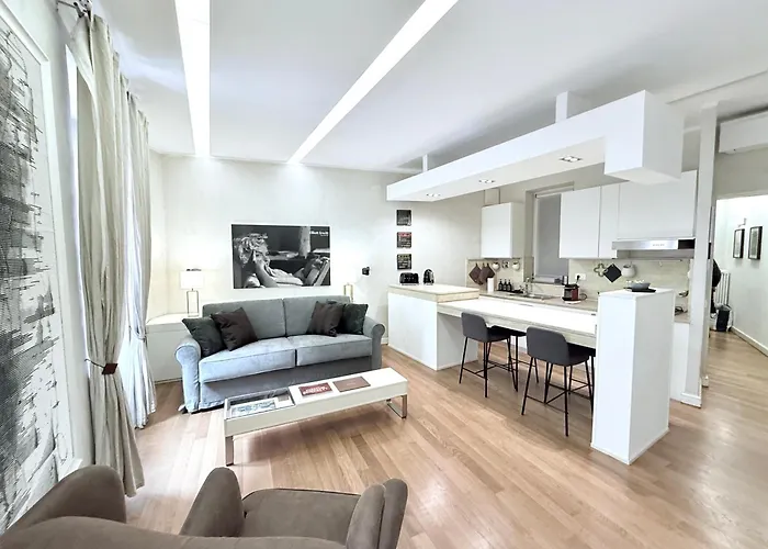 Campo Dei Fiori Modern Apartment With Terrace