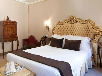 Royal Palace Luxury