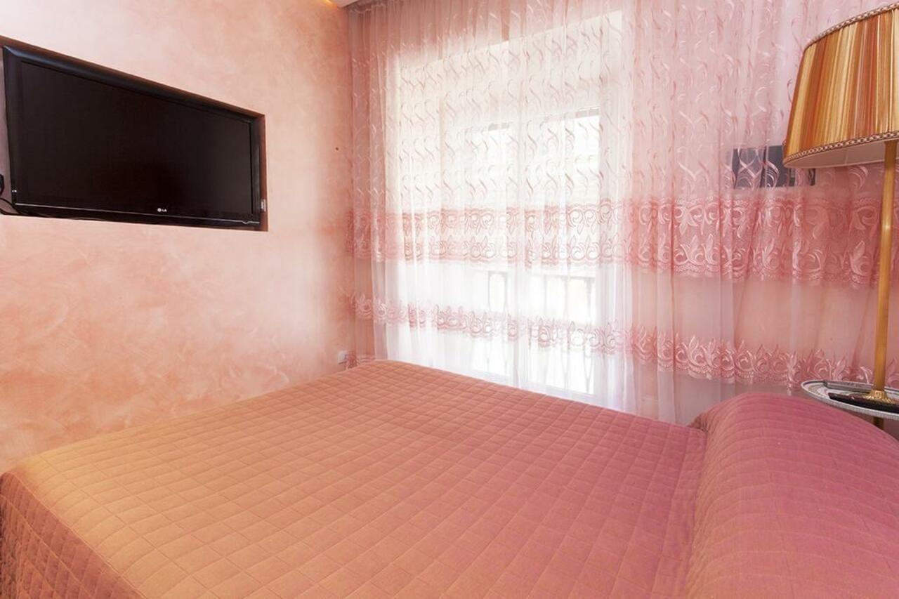 Apartment Holiday Magenta Rom
