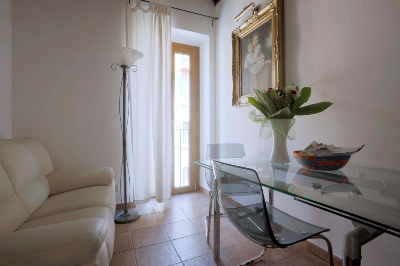 Borgo Pio 91 2* Roma