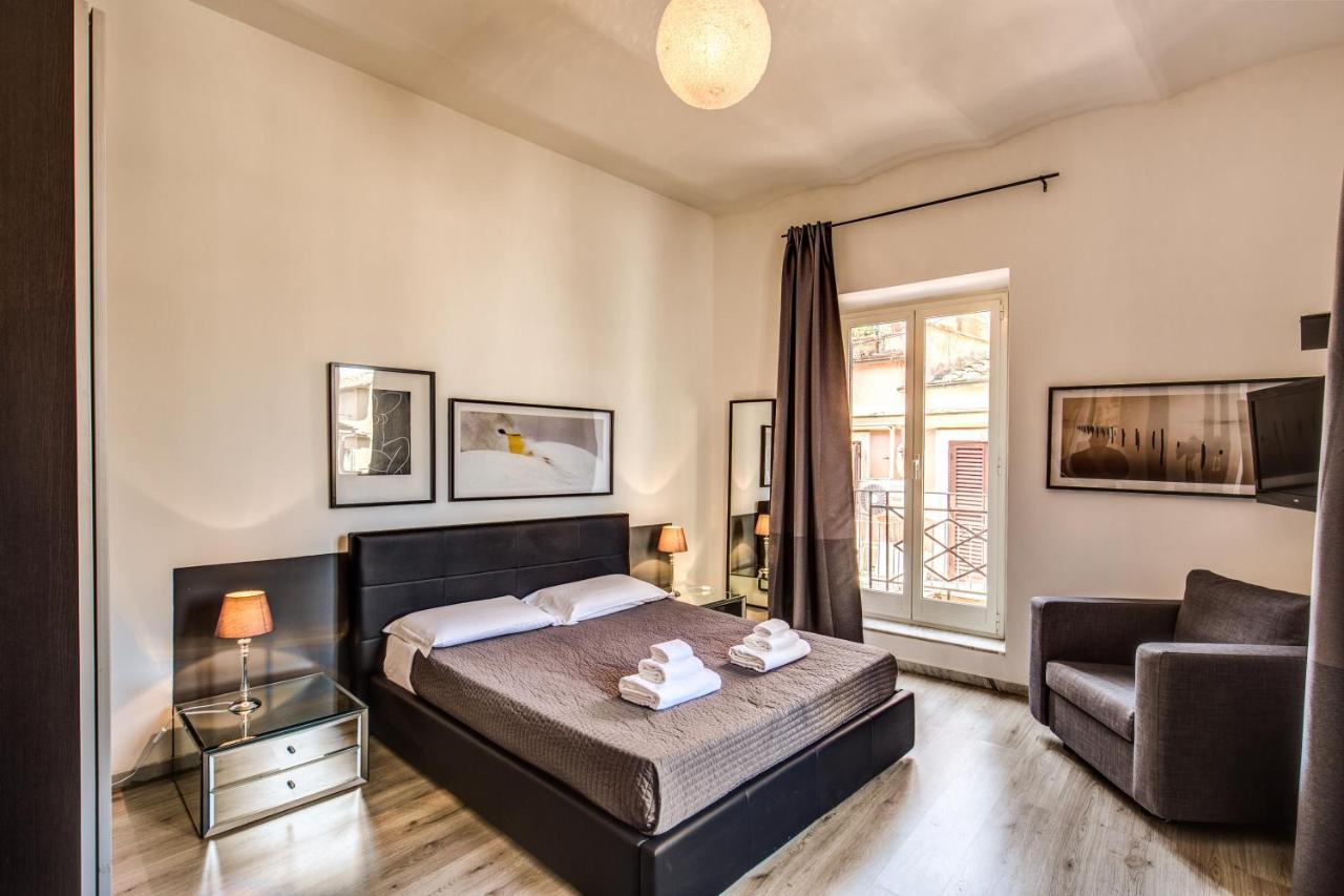 Apartment Lovely With Balcony In Campo De' Fiori *