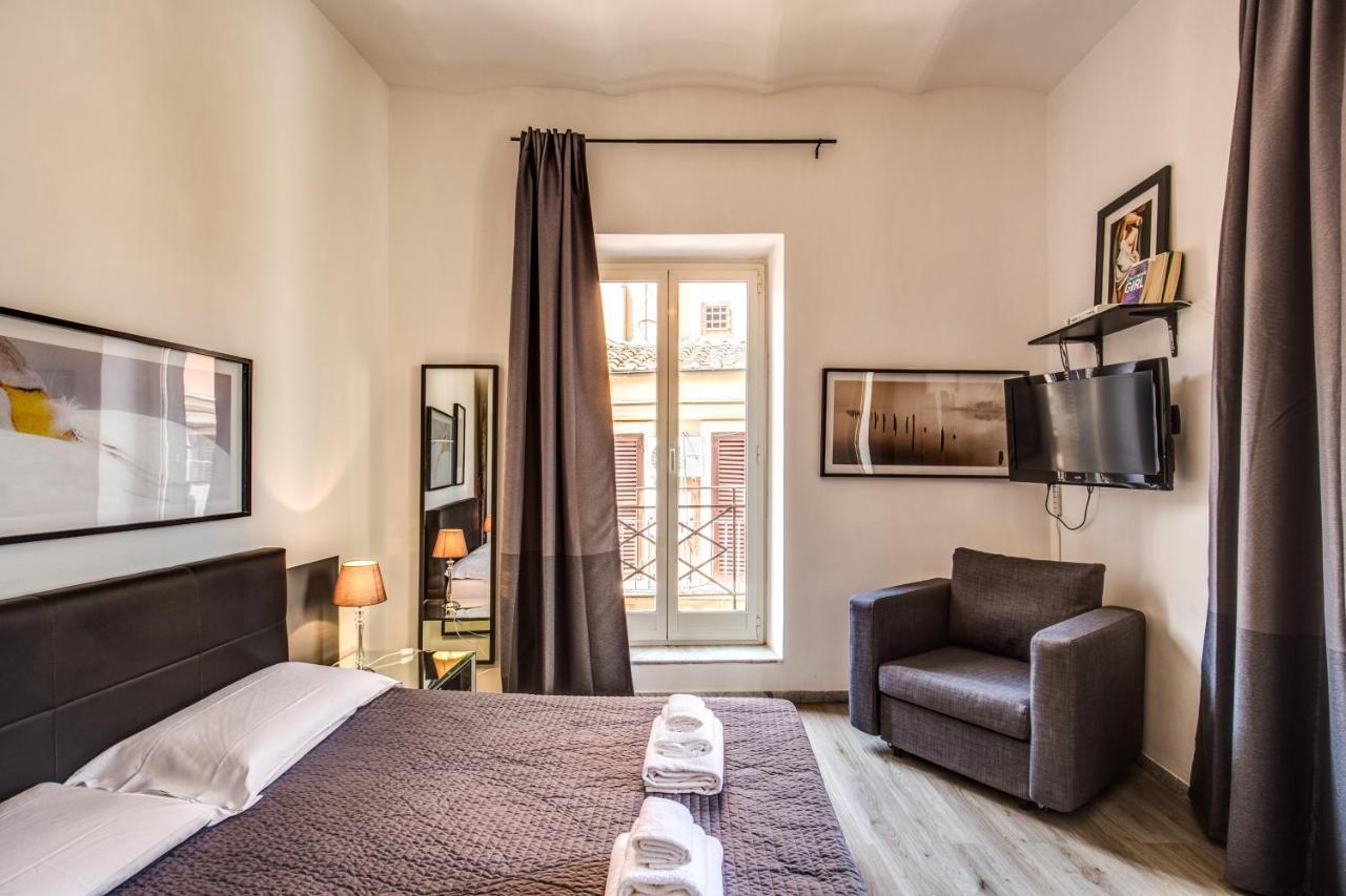 Lovely With Balcony In Campo De' Fiori * Rome
