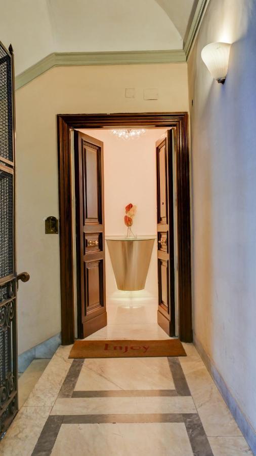 Enjoy Luxury In Roma