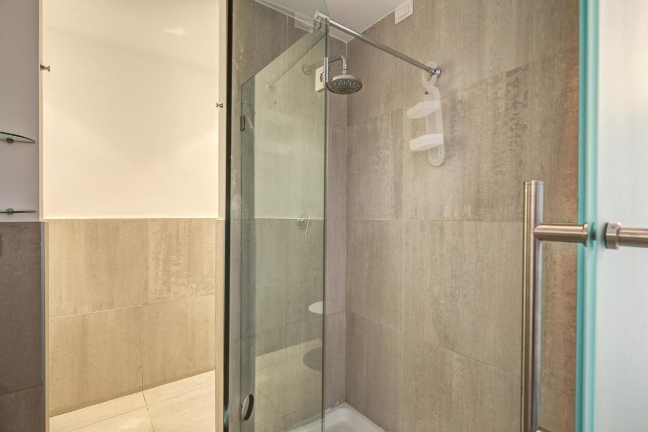 Enjoy Luxury In * Roma
