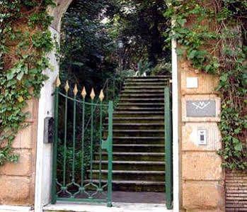 Mangili Rome