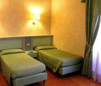 Zara Hotell 3*
