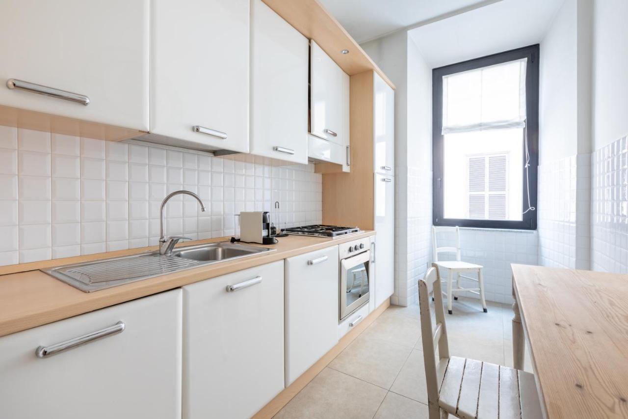 Maison Colosseo Apartment *