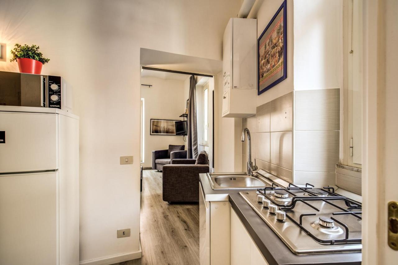 Lovely With Balcony In Campo De' Fiori Apartment Rome