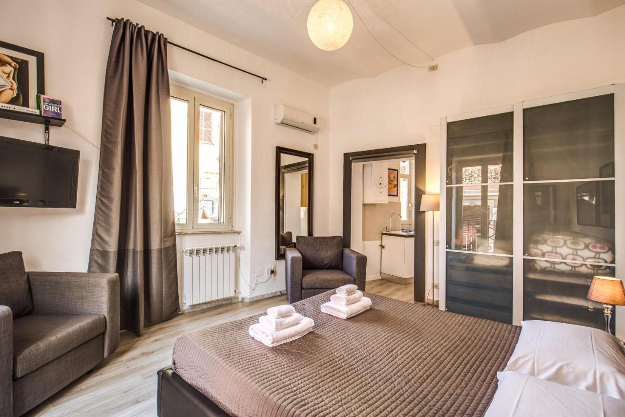 Lovely With Balcony In Campo De' Fiori Apartment Rome