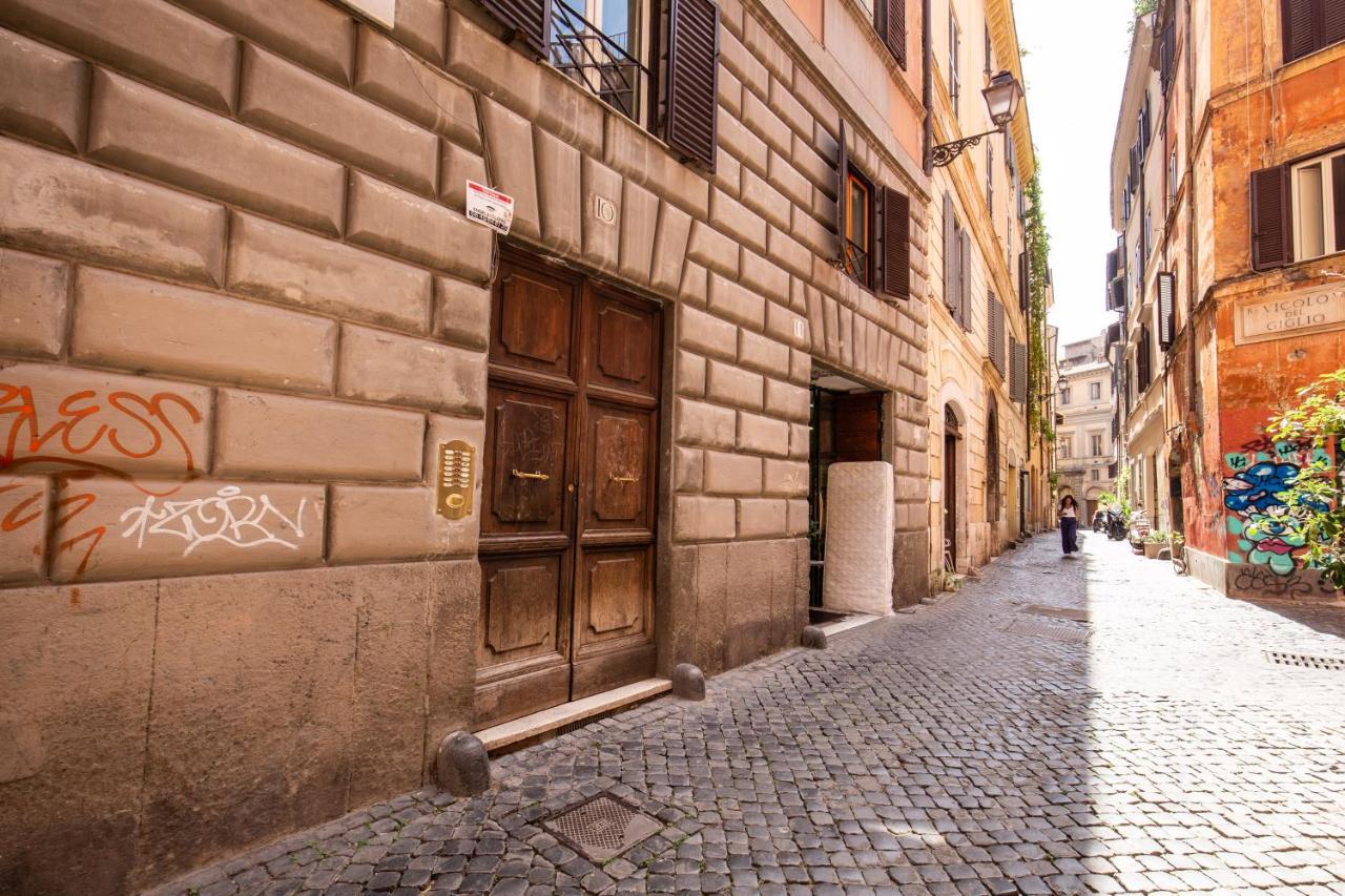 Lovely With Balcony In Campo De' Fiori Apartment Rome