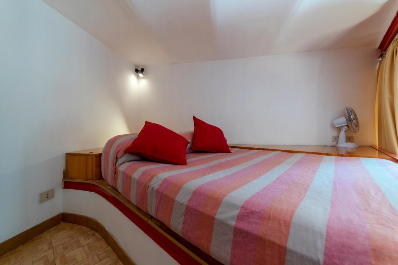 Piazza Santa Maria In Trastevere Cozy Flat Rom