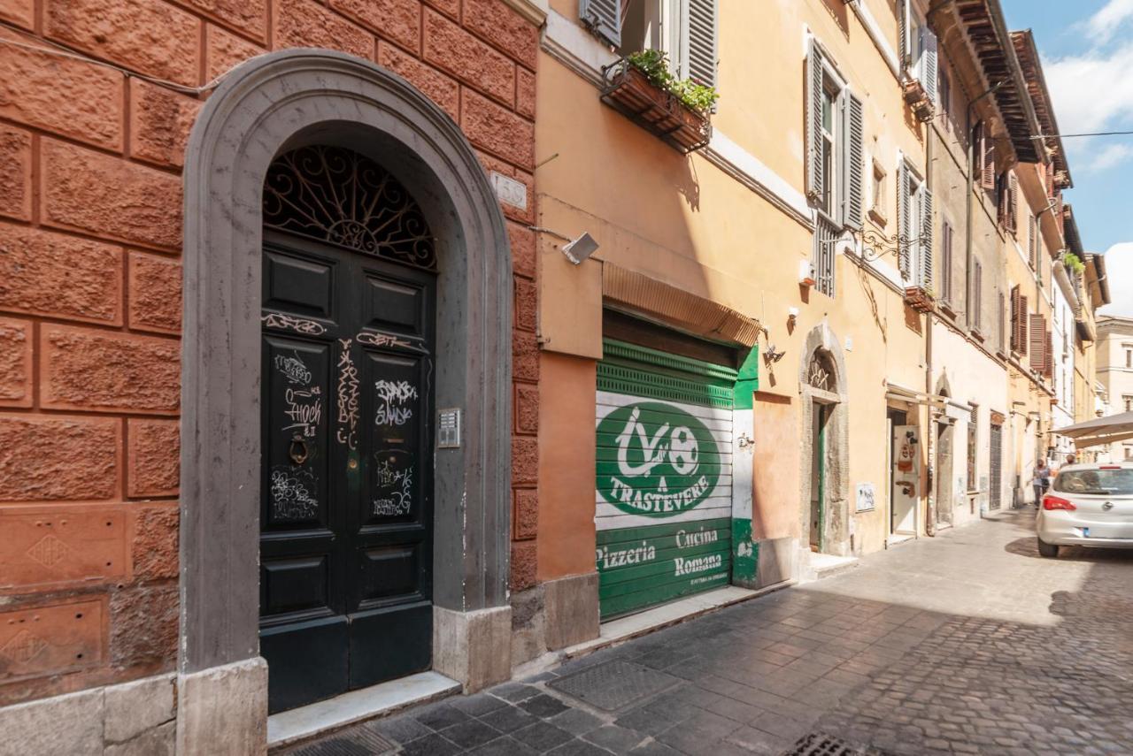 Piazza Santa Maria In Trastevere Cozy Flat Apartment Rom