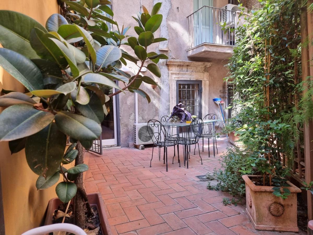 Appartamento Pantheon, Campo De Fiori Mini Garden *