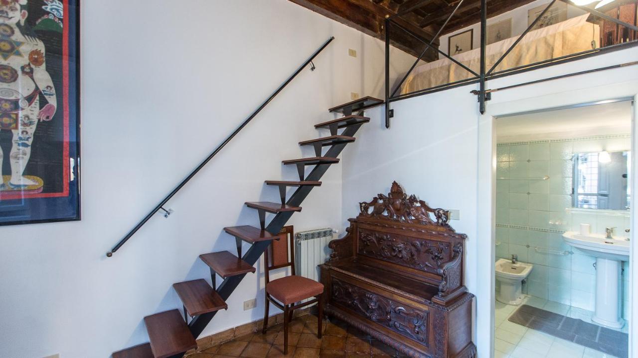 Monti Flat In * Roma