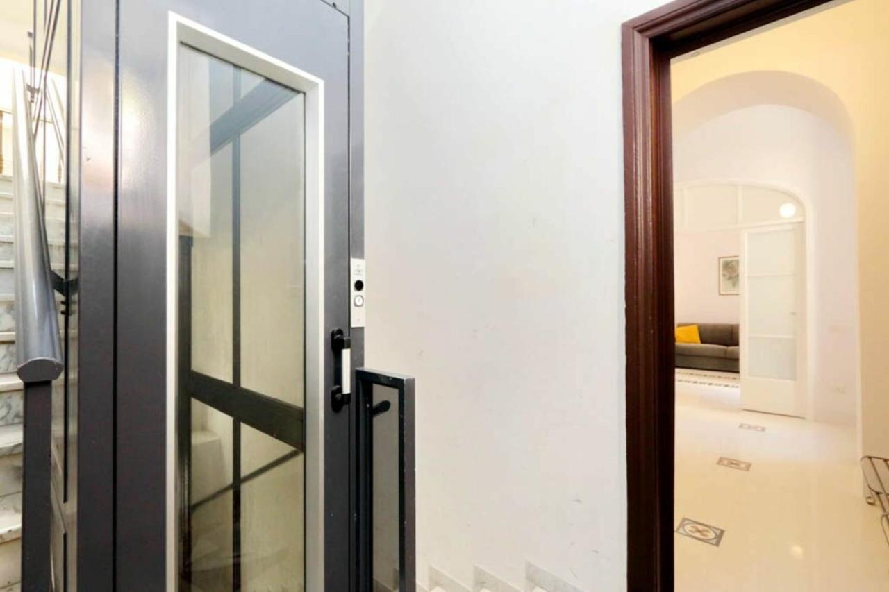 Carlo Alberto By Halldis Apartment Rom