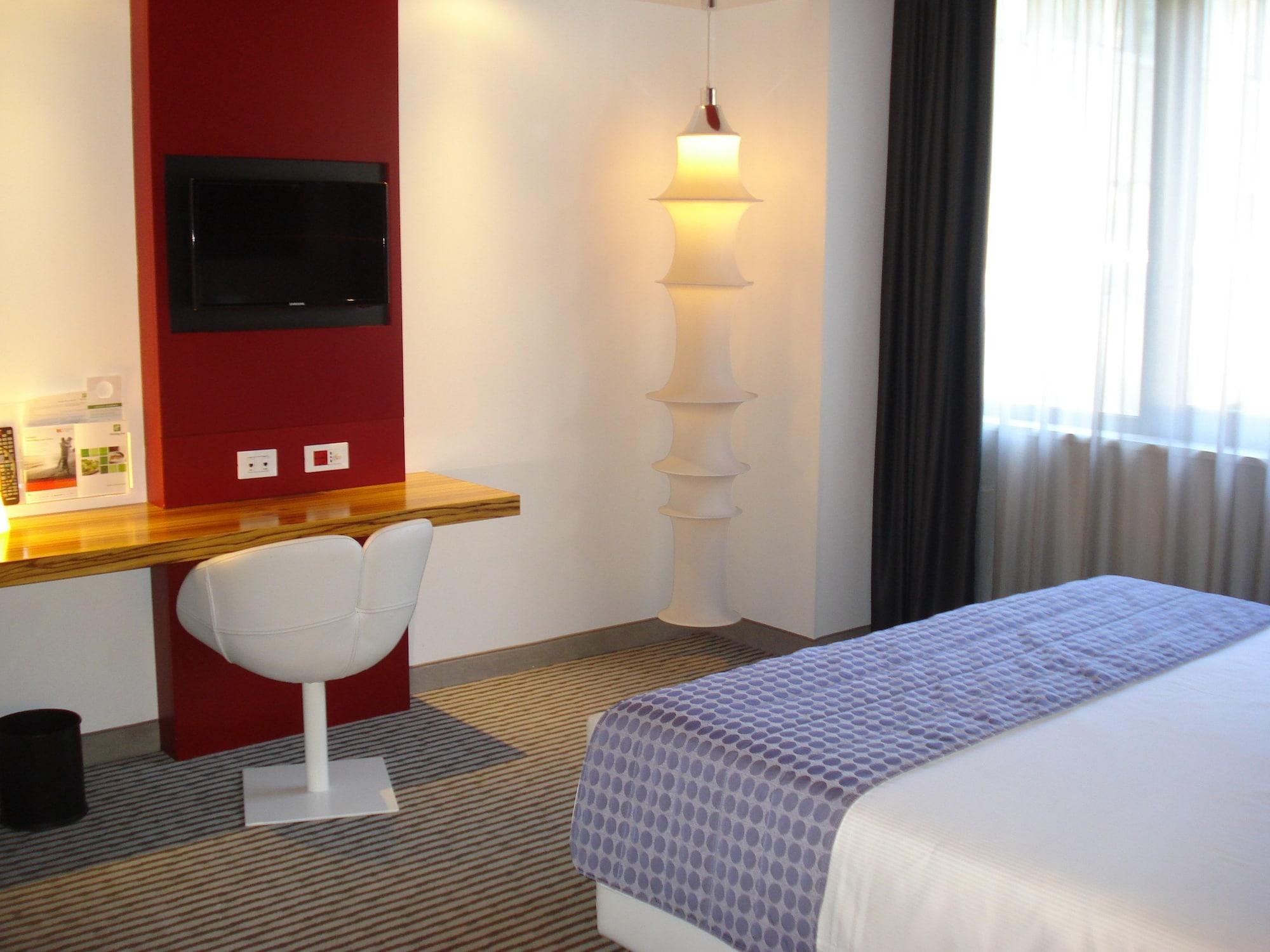 Pisana Hotel Roma