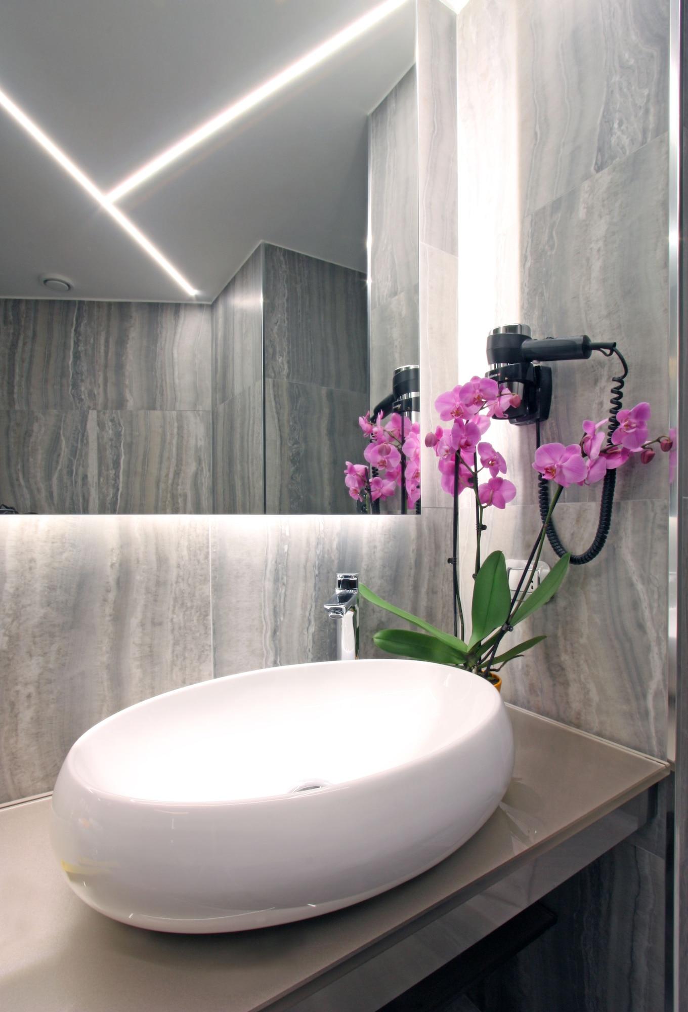 Hotel The Hive 4*