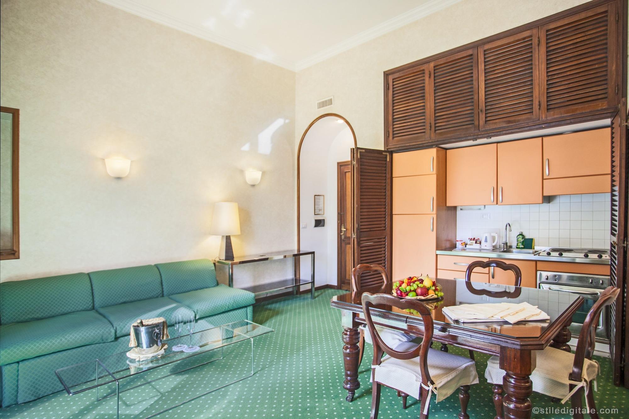 Aldrovandi Hotel 4*