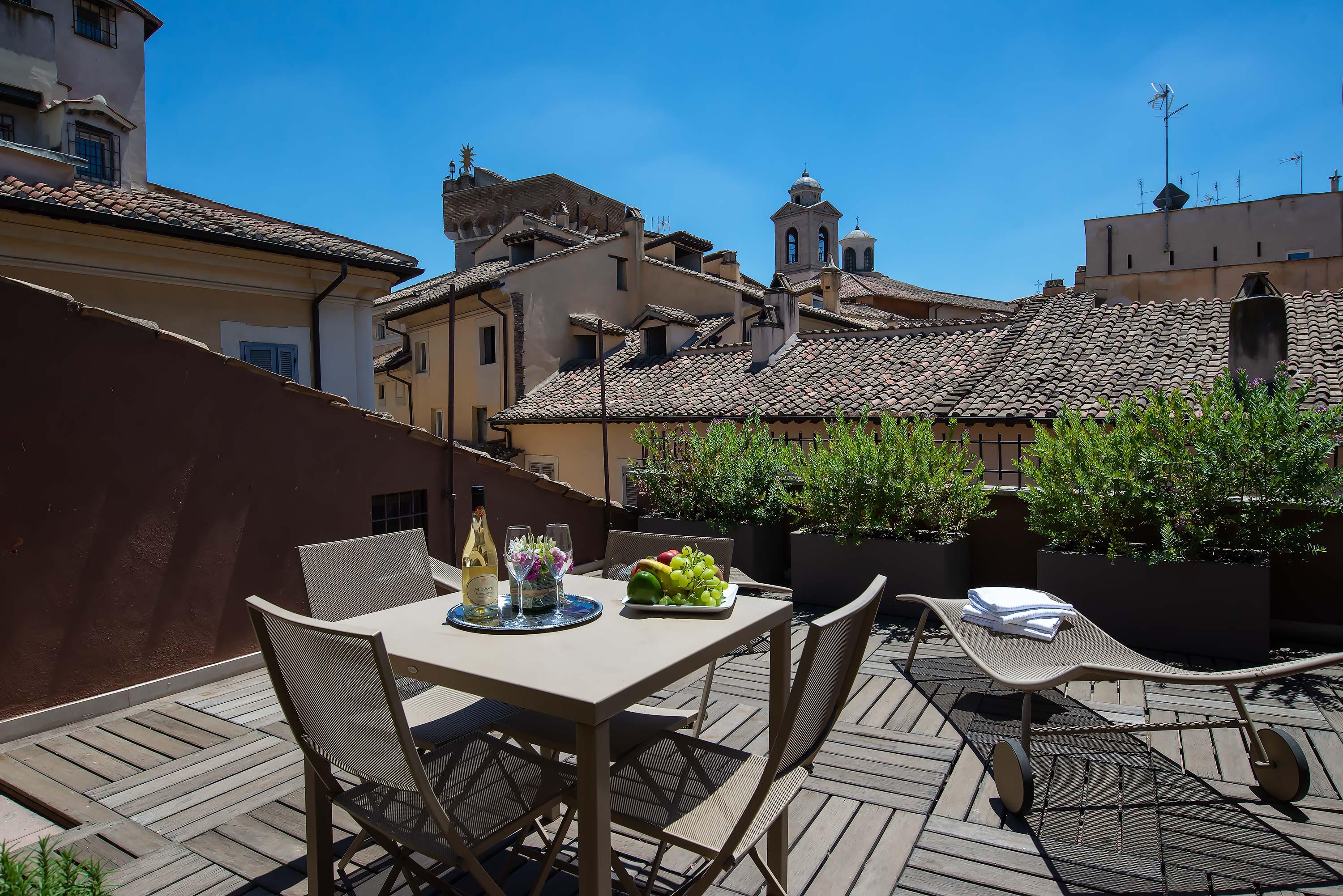 Hotel Navona Colors