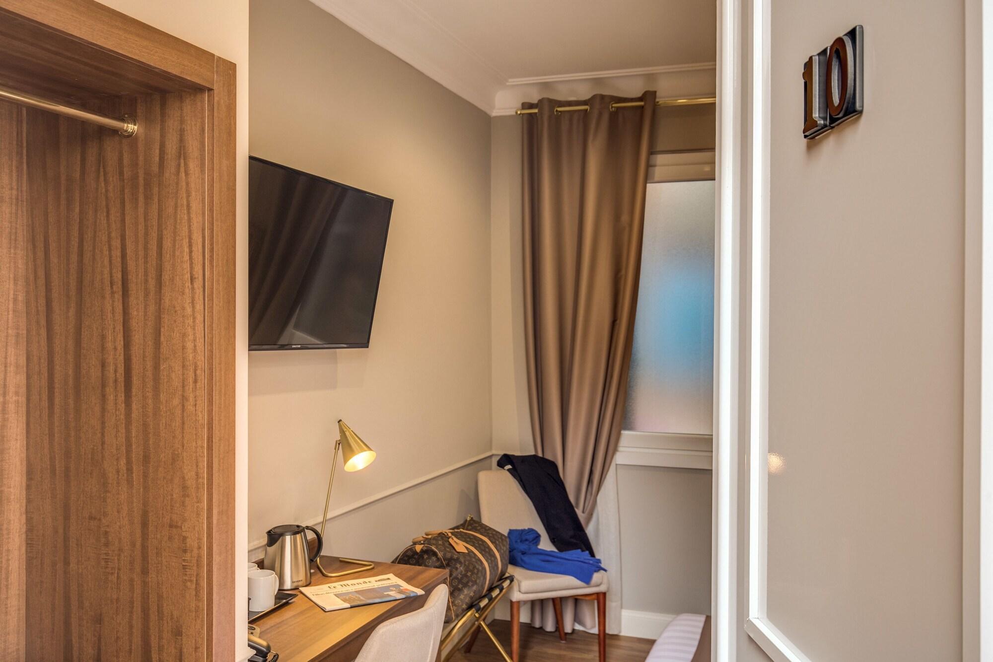 Hotell Charme Spagna Boutique 3*