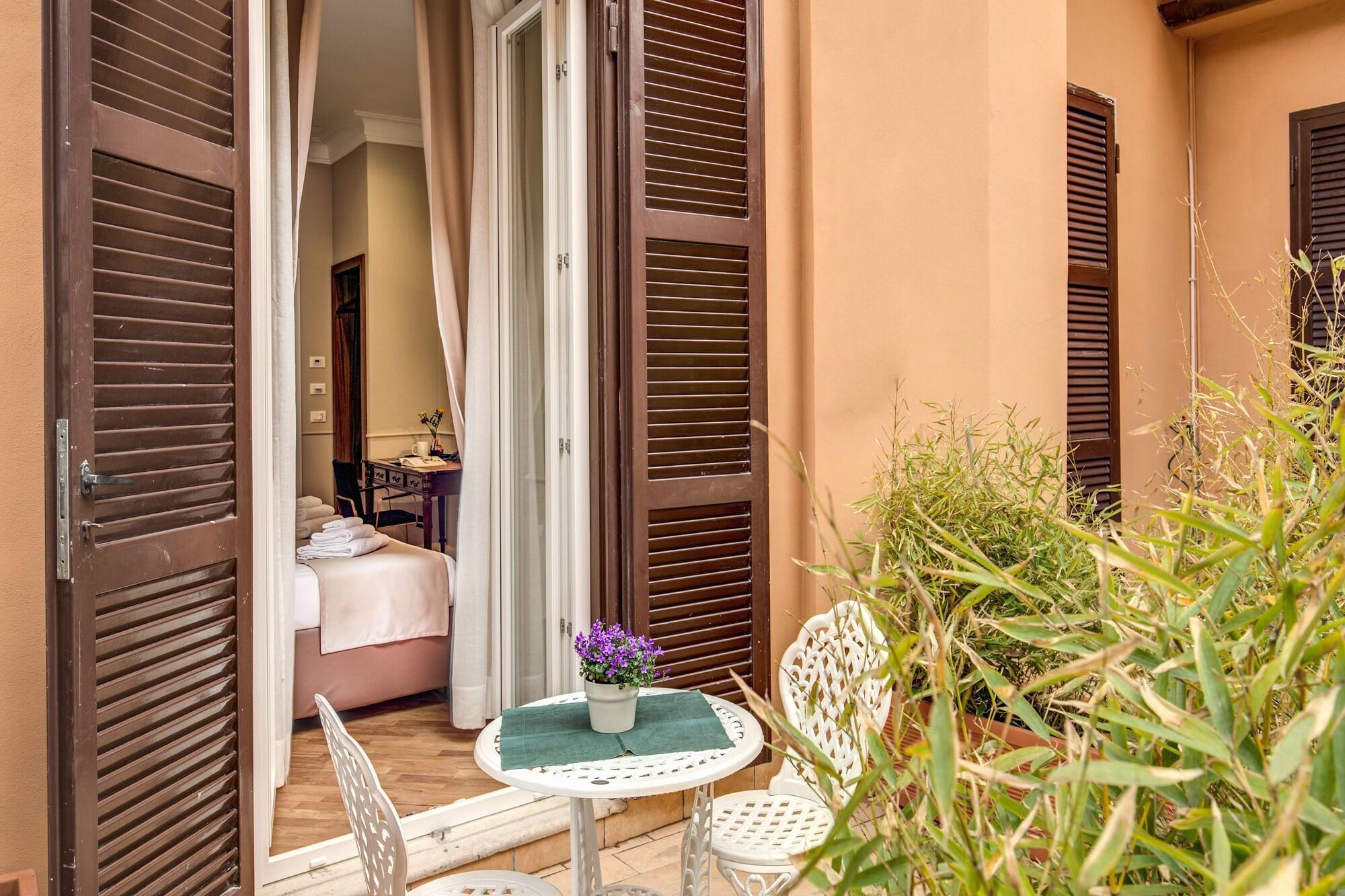 Charme Spagna Boutique Hotell 3*