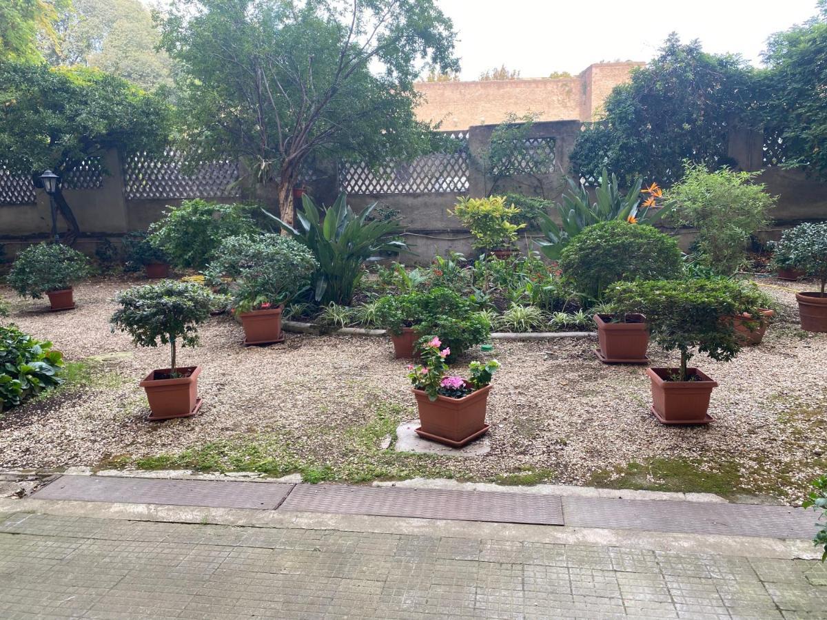 La Rosa Di 3 In Heart Of In San Giovanni * Roma