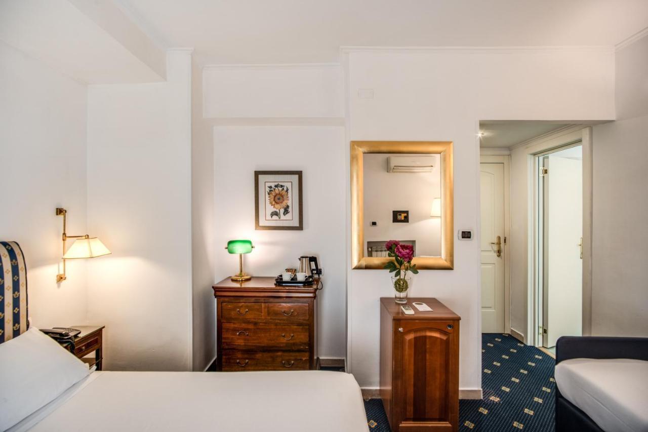 Napoleon Hotel