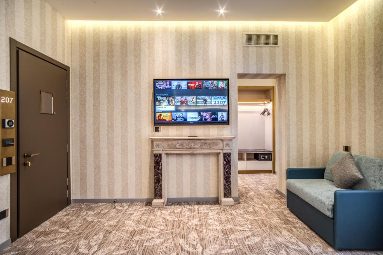 Hotel Cc Palace