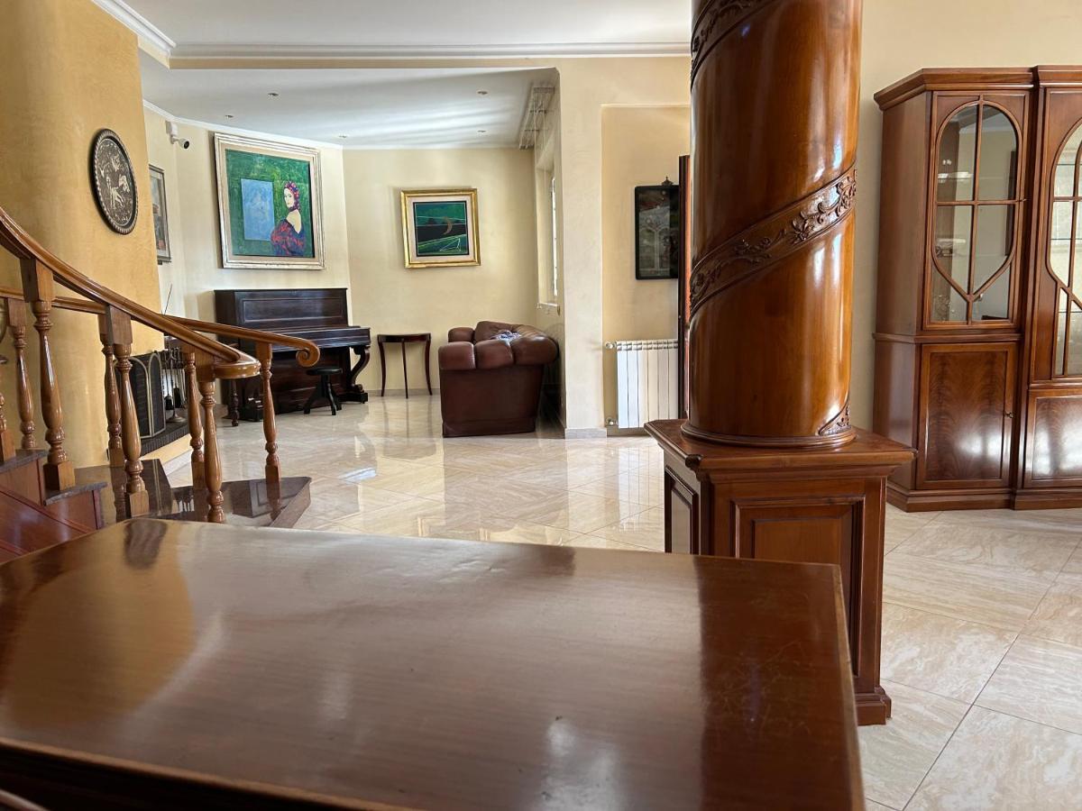 Apartment Visconti - Anagnina By Ghor Rom