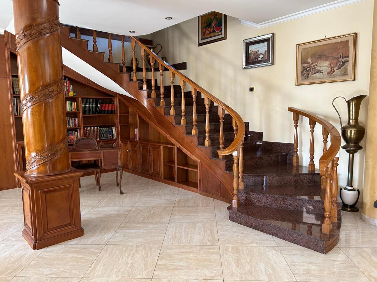 Apartment Visconti - Anagnina By Ghor Rom