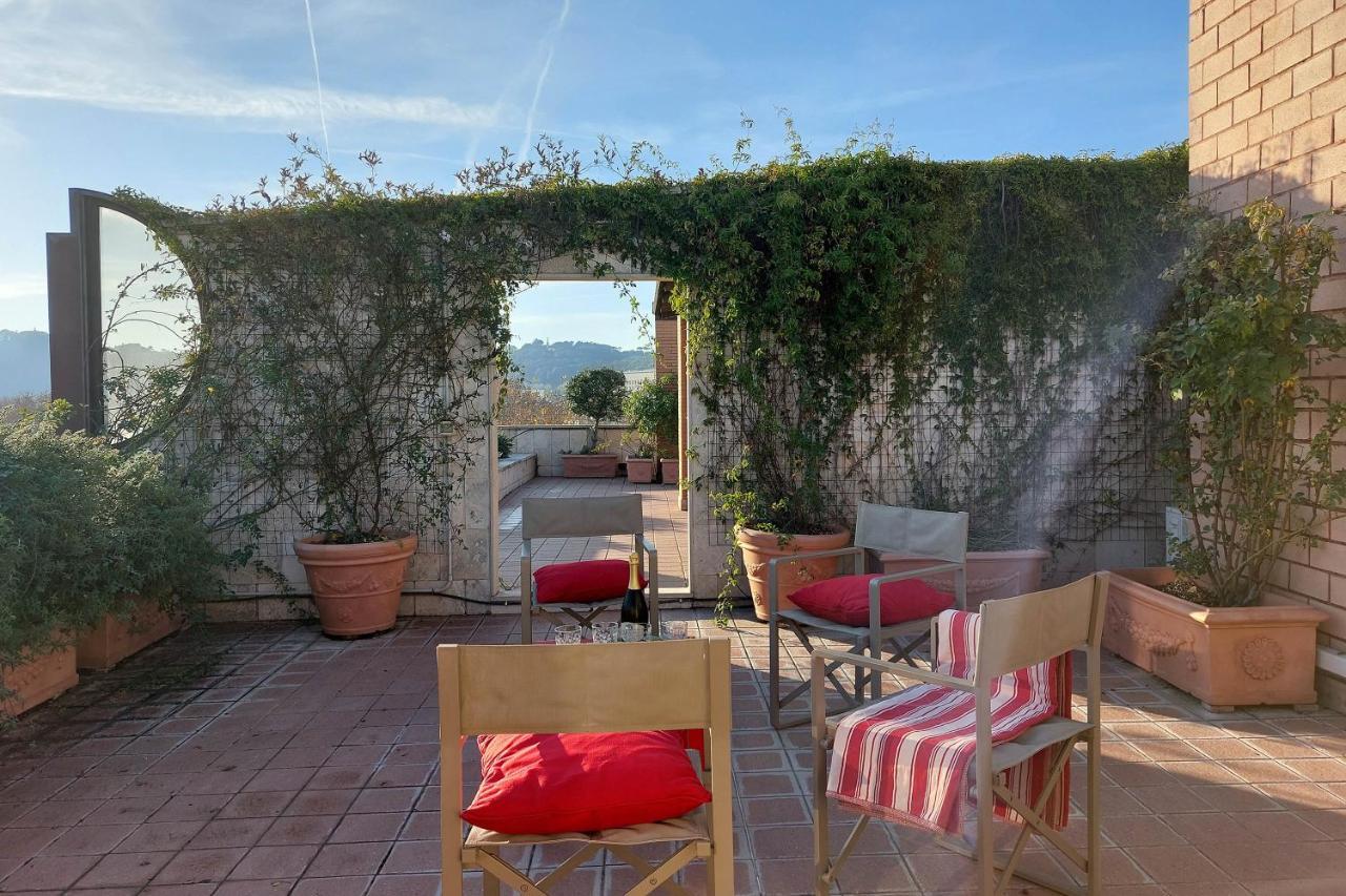 Beautiful Loft In Ponte Milvio With Terrace Roma