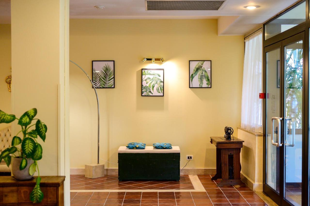 Torre Di Pratolungo 3* Roma