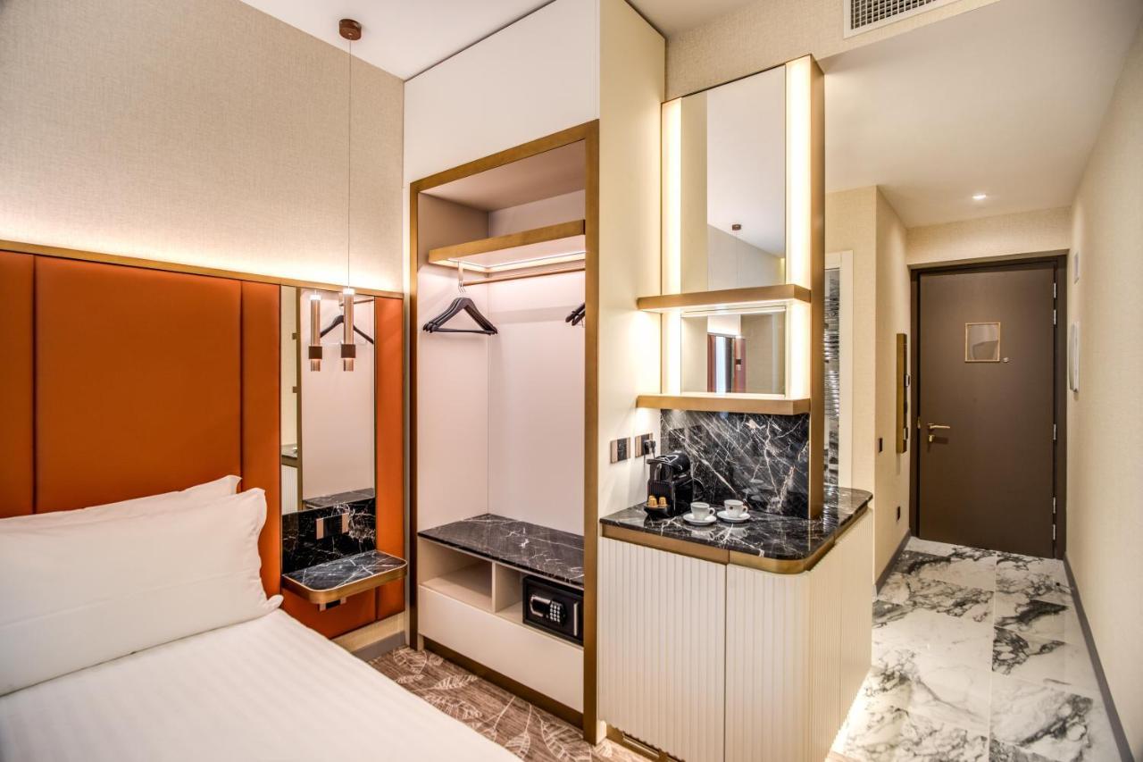 Hotel Cc Palace