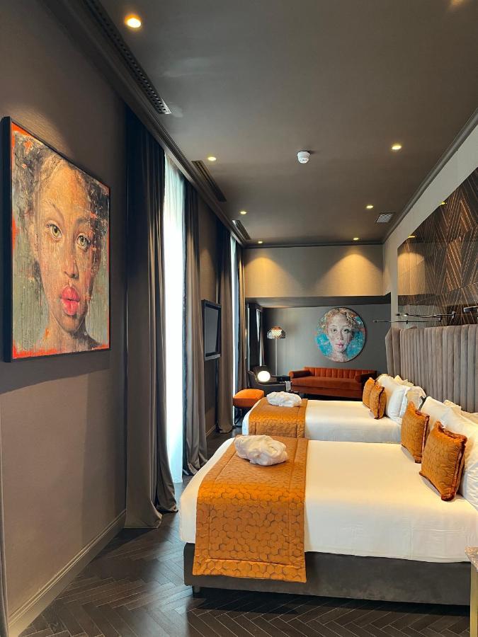 U-visionary Hotel