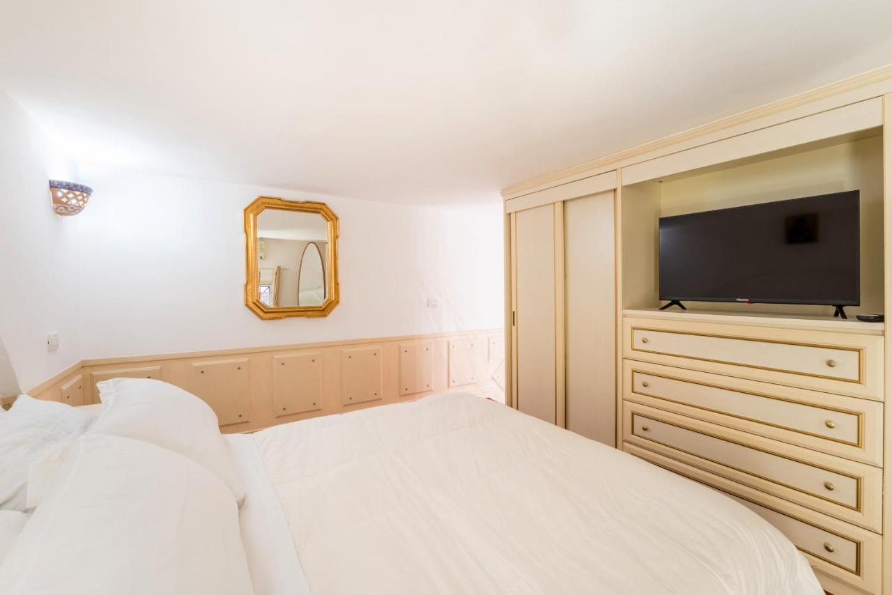 Apartamento D'artista, Elegante Loft Nel Cuore Di Roma