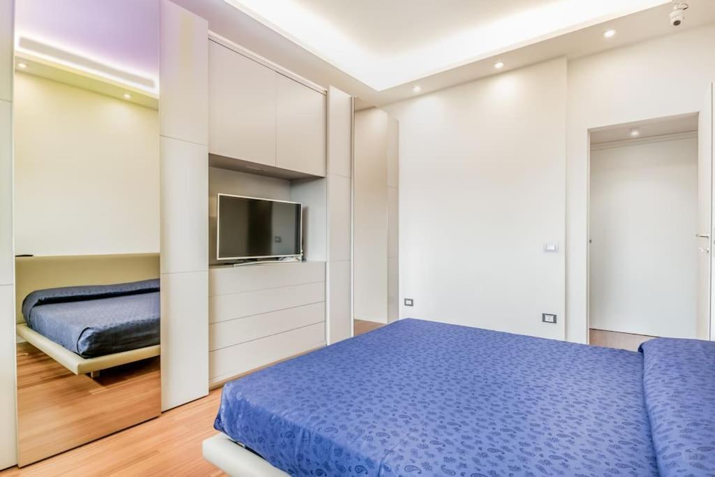Luxury Front Of Cavalieri Hilton Apartment *