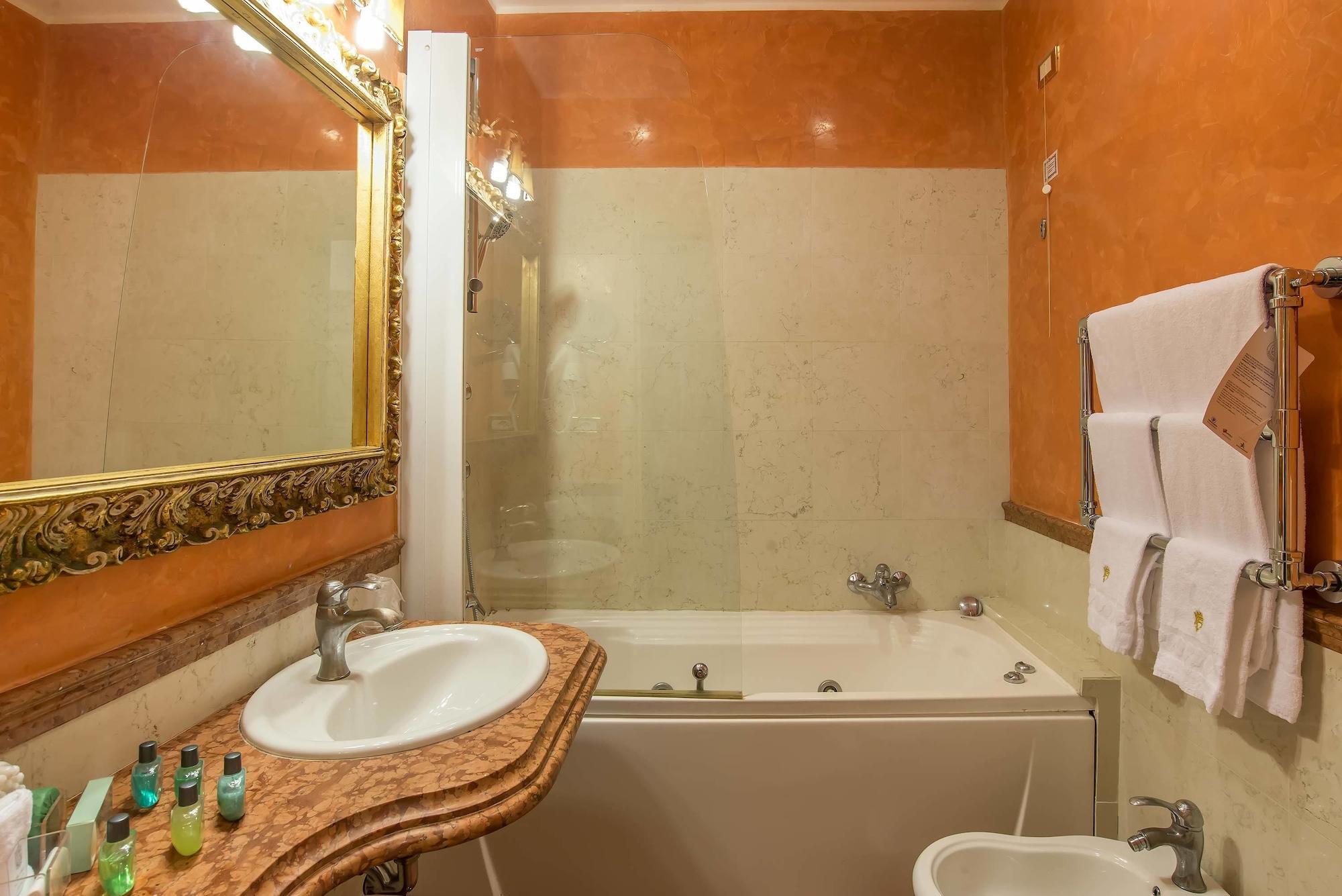 Hotel Room007 Select Via Veneto 4*